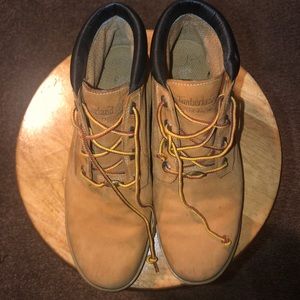 Women’s Timberlands size 8.5